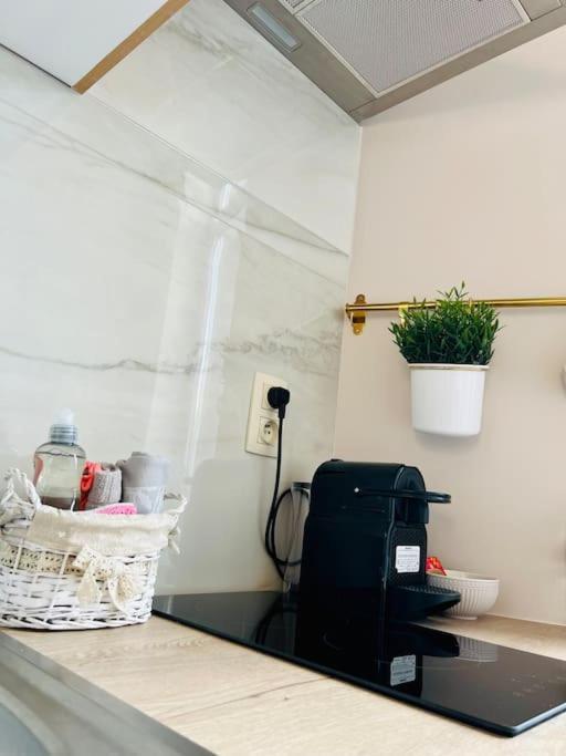 Charmant Petit Appartement. Lutych Exteriér fotografie
